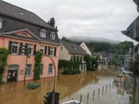 Flut - Flut,Katastrophe,Hilfe,Zuhause