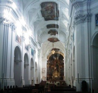 Heiligen der Katholischen Kirche / Die Römisch-katholische Kirche Kein Land gewählt