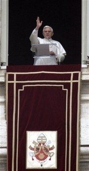Emeretierter Papst Benedikt XVI - Allen Gläubigen - überregional