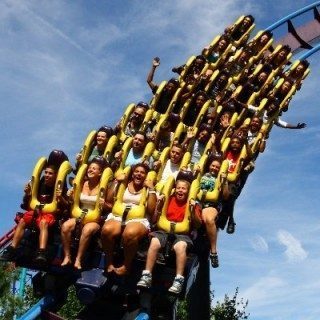 Achterbahnfans: Diese Gruppe ist für Achterbahnfans.