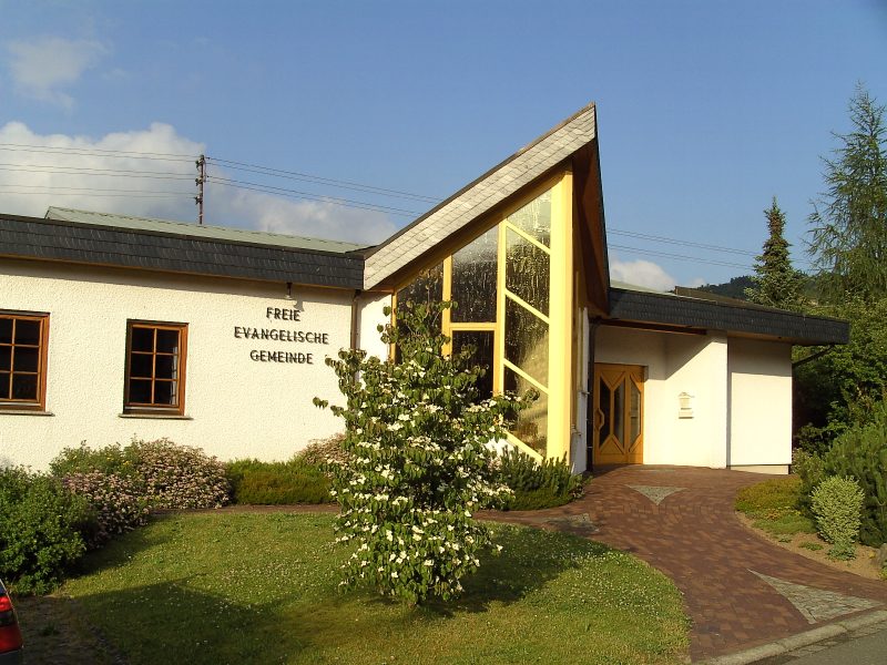 FeG Niederdresselndorf: konservativ, bibeltreu 