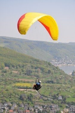 HIMMELWÄRTS: Aktive Christen und begeistert vom Fliegen